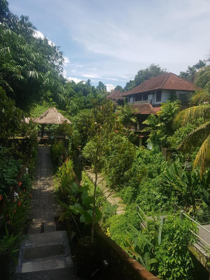 24/7 Bed & Breakfast Jimbaran Extérieur photo